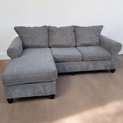 GREY SECTIONAL COUCH 