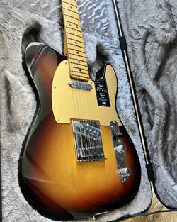 Fender American Ultra II Telecaster Electric Guitar - Ultraburst with Maple Fingerboard