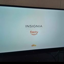 32" Insignia Tv