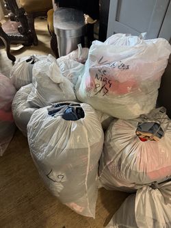 Vendo 10 bolsas de ropa mixtiada diferentes tallas desde lgxxl mediana