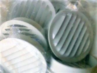 New House Lomanco Energy Savers 3 1/2" across White Metal Screened Circle Vents

