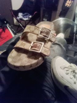 Women Gucci sandels