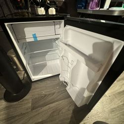 Mini Refrigerator 