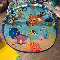 Finding Nemo Mr Ray Ocean Lights And Gym