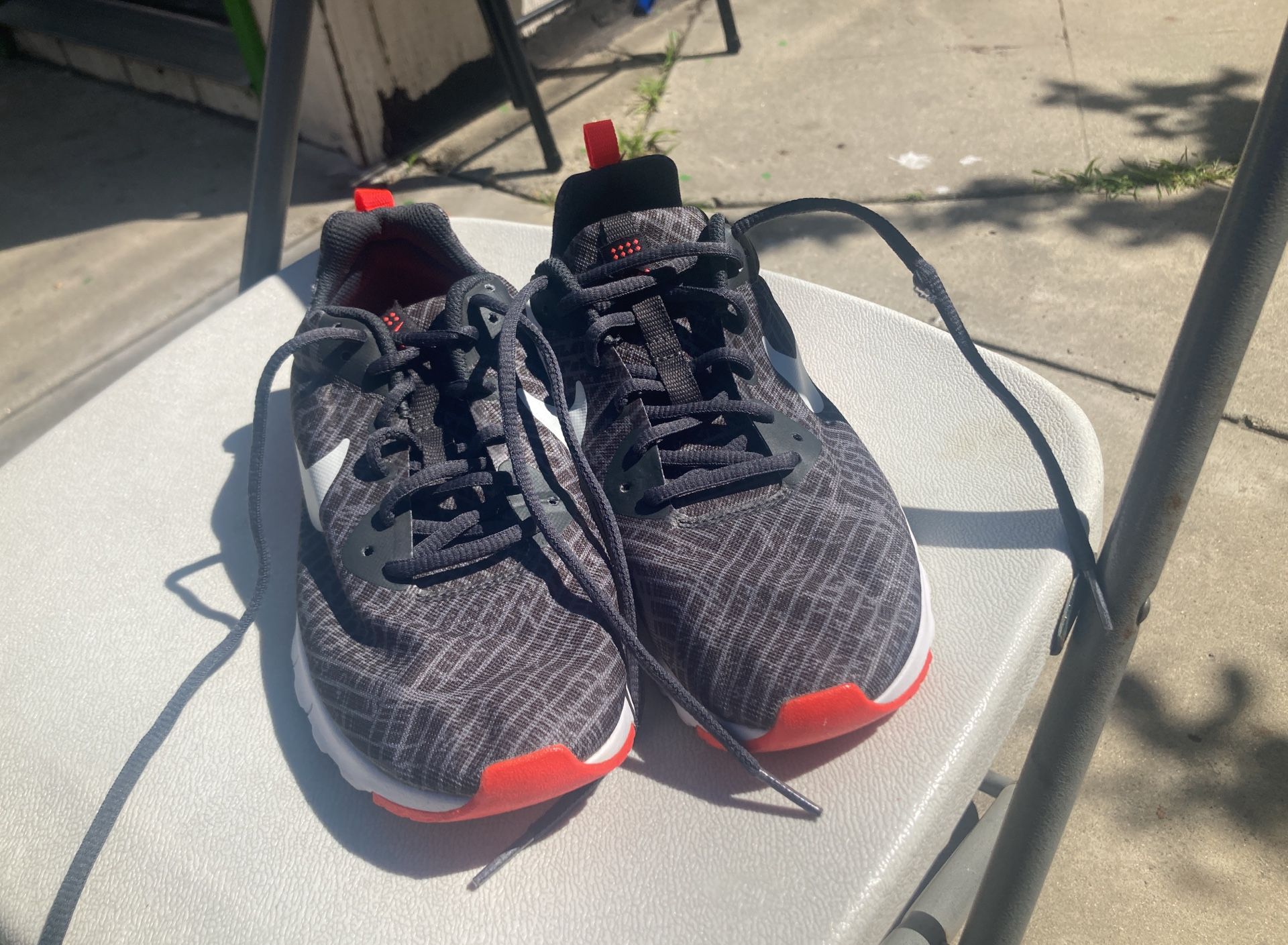 Nike Air Max Motion Girls Shoes Size 6.5
