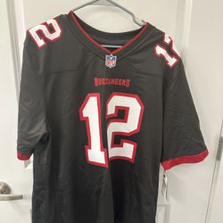 Tom Brady Jersey Size Large 
