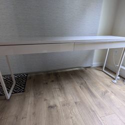 Desk: IKEA BESTÅ Burs Desk