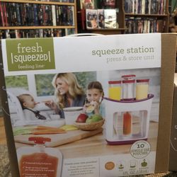 Brand New Squeeze Station And Extra Pouches 