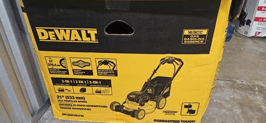 New 163cc dewalt Self-Propelled lawnmower