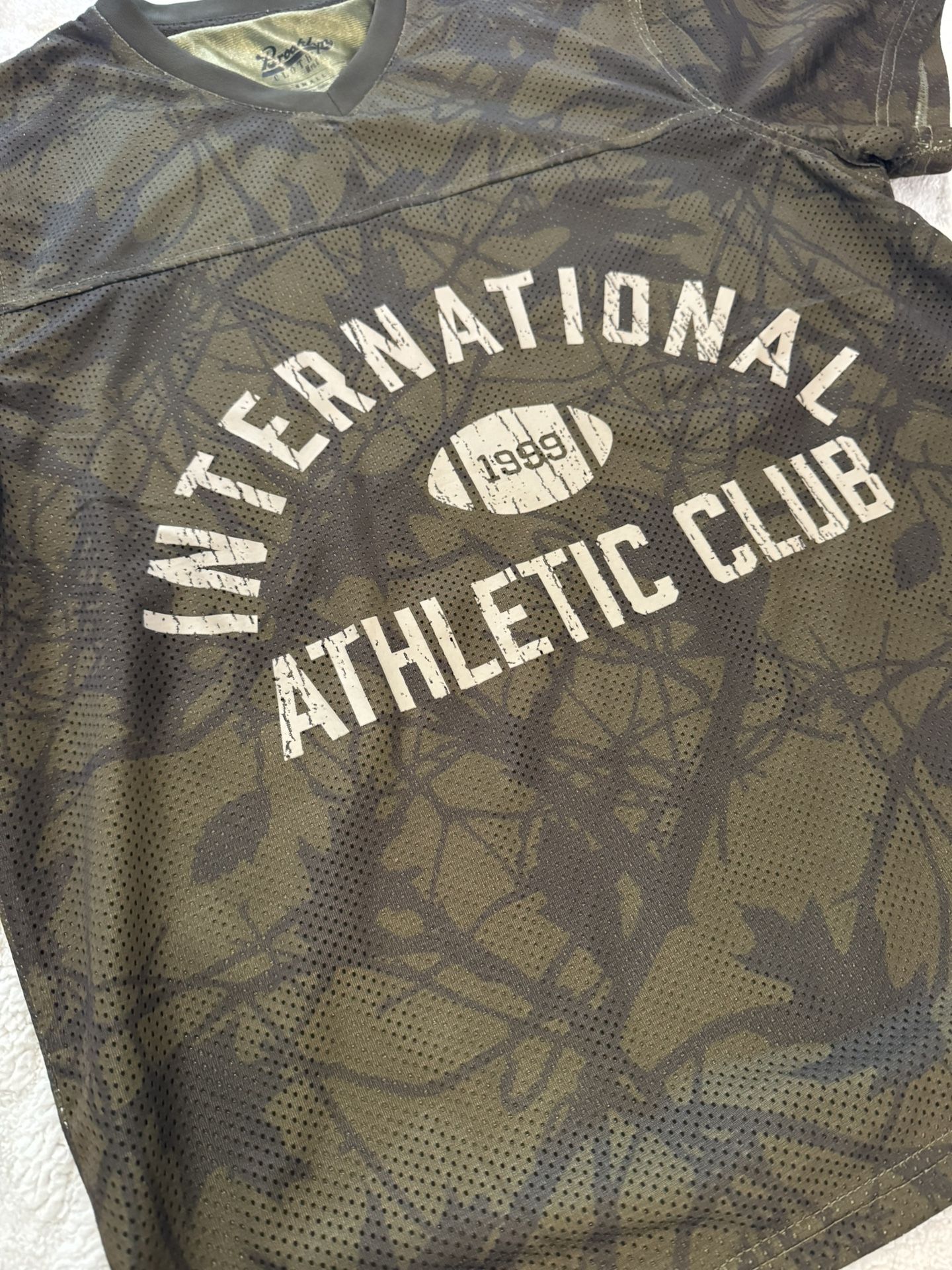 Broken Threads Atlethic Jersey (S)