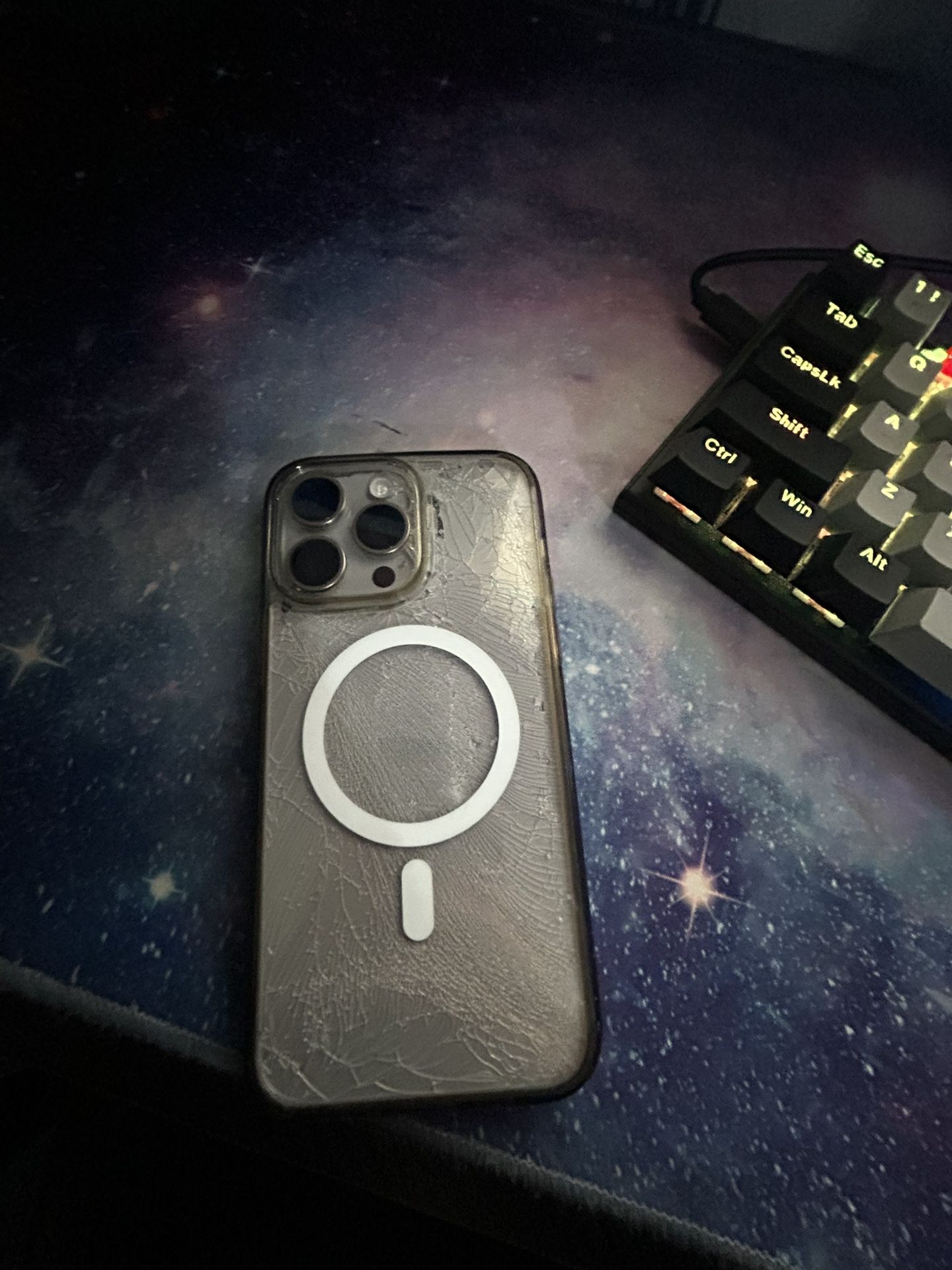 iphone 15 pro max (read description)