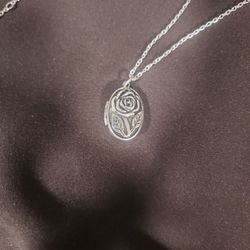 Beautiful rose locket on adjustable Chain