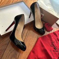 Christian Louboutin Pumps 