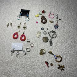 Vintage & Costume Jewelry Lot – Earrings, Pins, Rings, Charms & Necklace