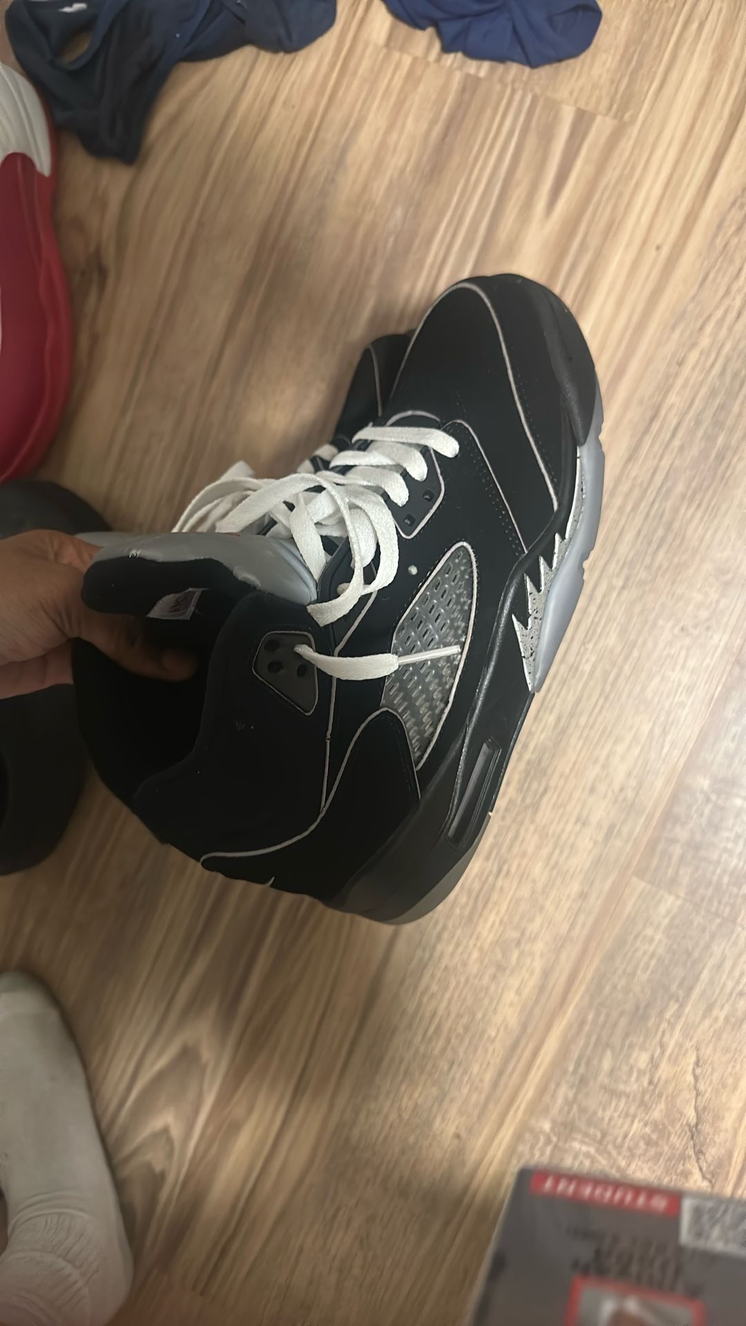 Jordan 5 Black Metallic Size 8.5 Men No Box (look At Description)