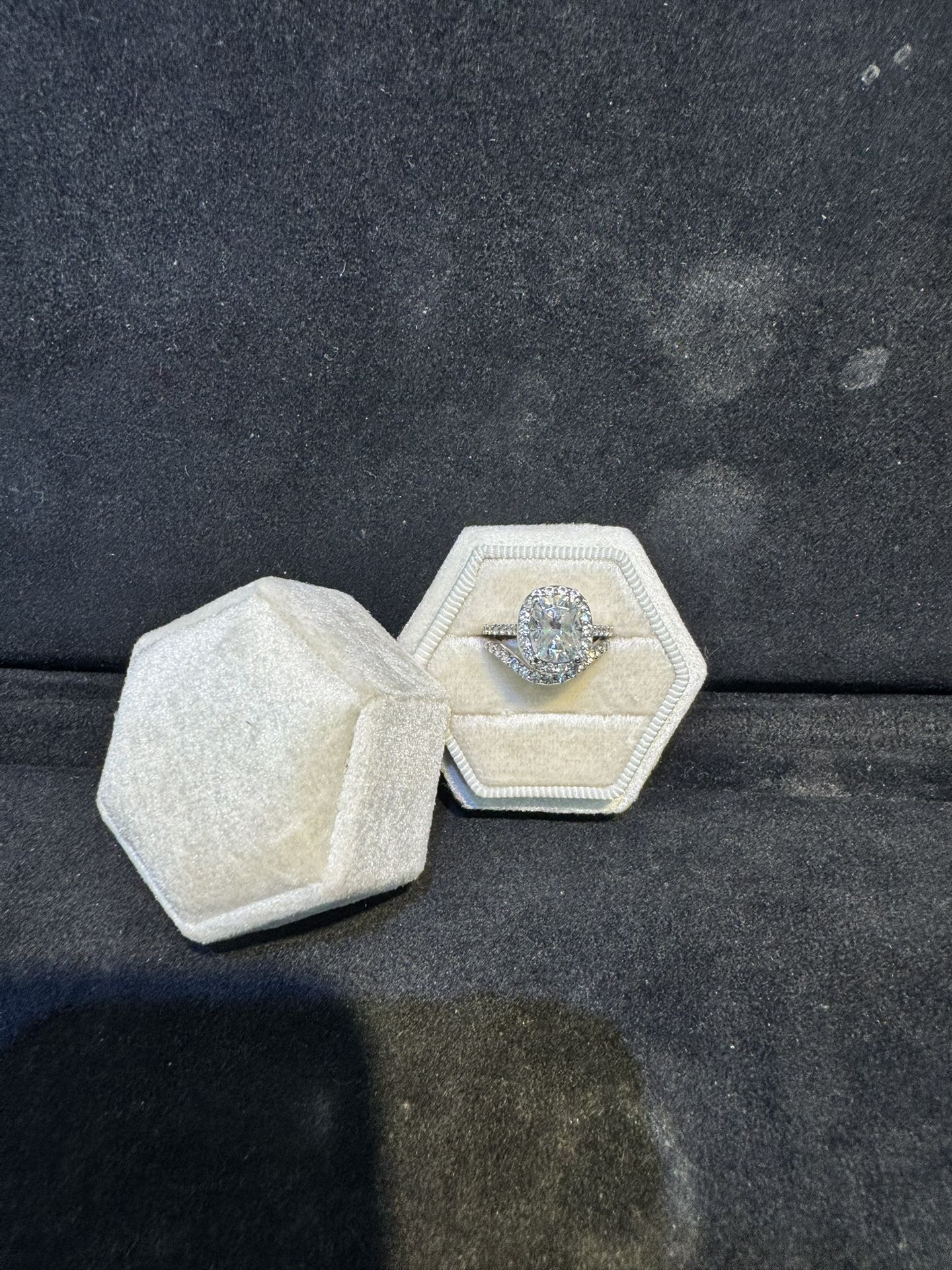 2.7 ct. Engagement/Wedding Set - size 4.25