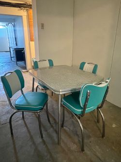 Retro table and chairs