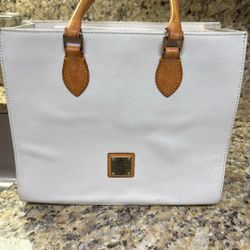 Dooney And Bourke Bag