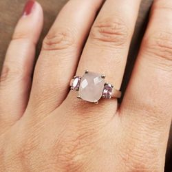 Sterling silver pink quartz ring