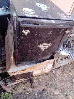 Mini Fridge