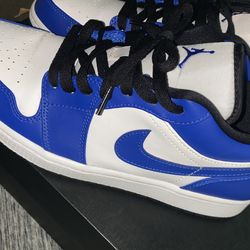Jordan 1 Lows Sz 9