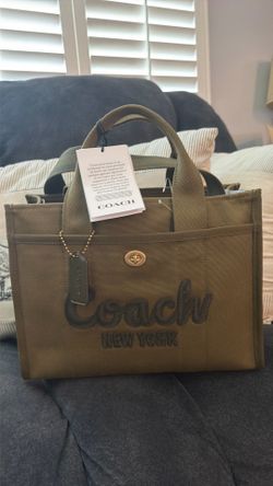 Coach Cargo Tote 26 With Bow Print