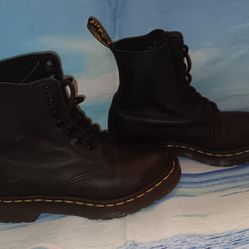 Doc Martens Docs Black Leather Boots US 5 L

