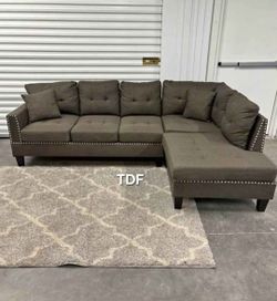 Brand New Brown Linen Sectional Sofa Couch (4 Color Options) 