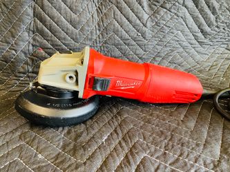 Milwaukee 7.0 AMP 4-1/2" Small Angle Grinder with Tool Free, Burst Resistant Guard
