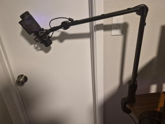 Hyper X Quadcast w/ Boom arm and pop filter