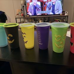 Set of 6 Starbucks Glow in the Dark Cold Cups With Lids