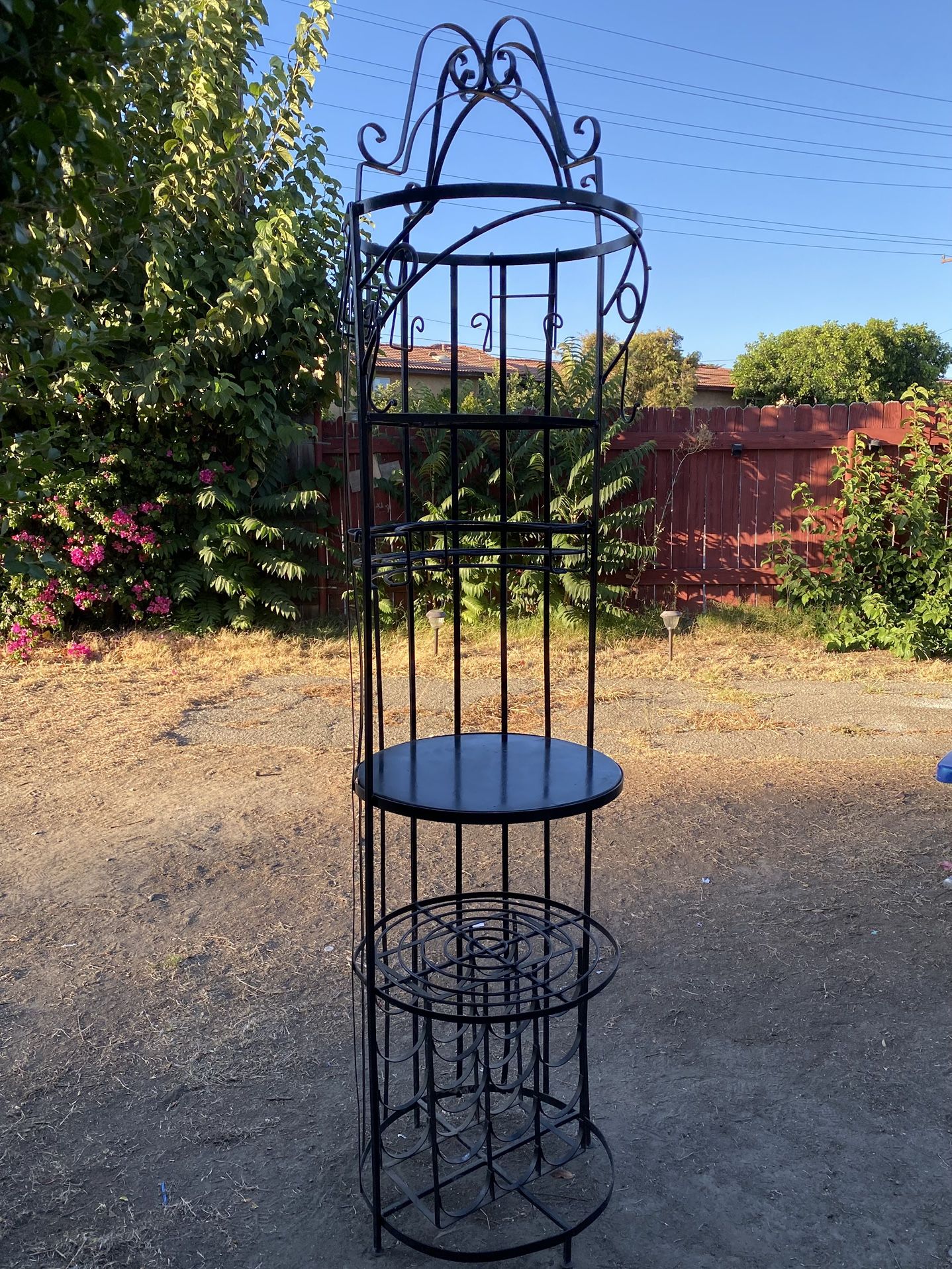 Wine storage rack