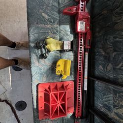 Hi lift jack and complete kit for offroading an rock crawling