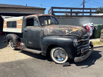 1953 Chevy 5 window camper edition