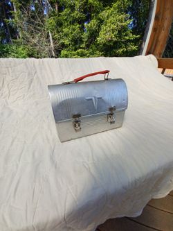 Metal 1950's Lunch Box