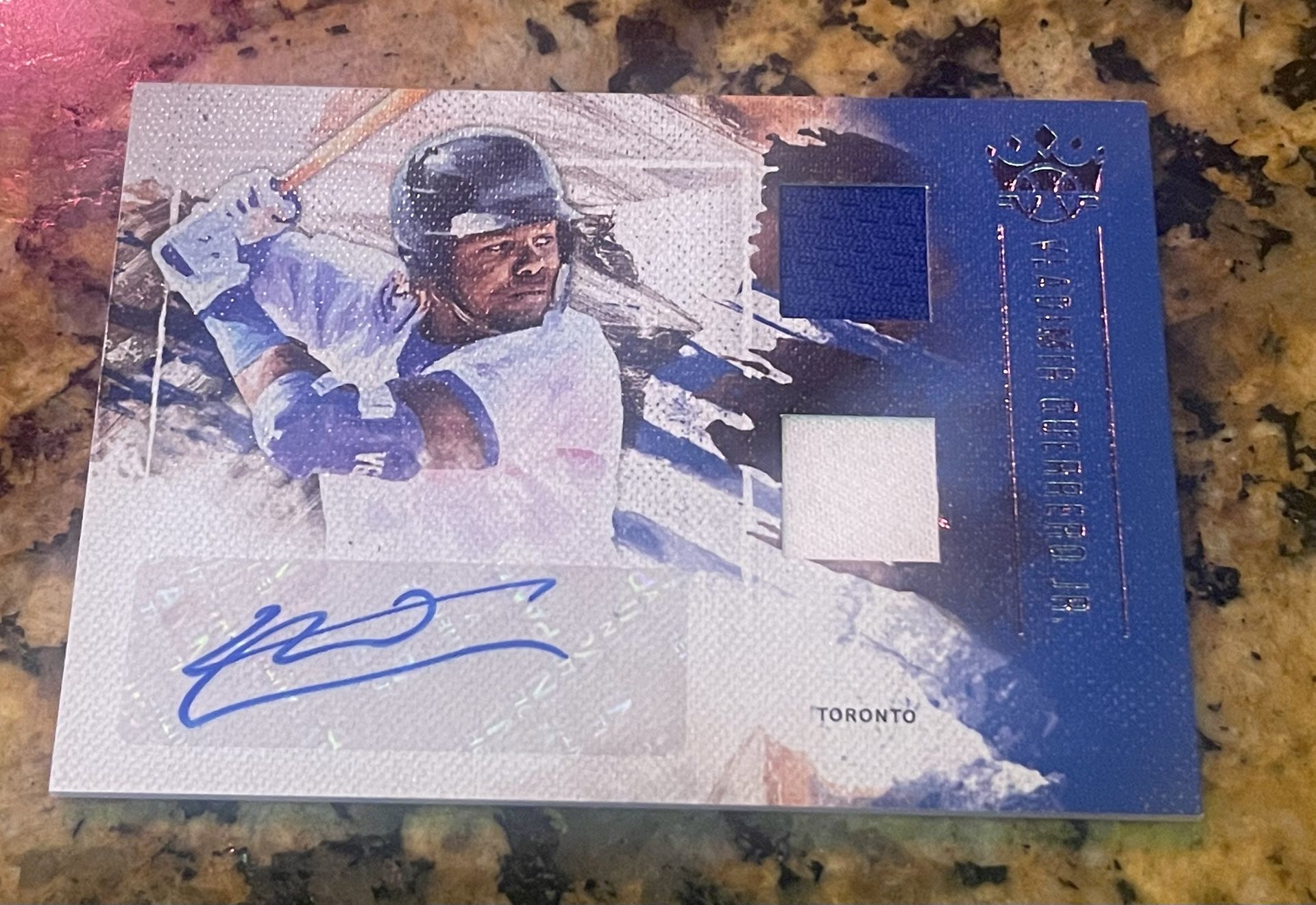 VLADIMIR GUERRERO JR SIGNED 2019 Auto Patch Panini Diamond Kings Baseball Card