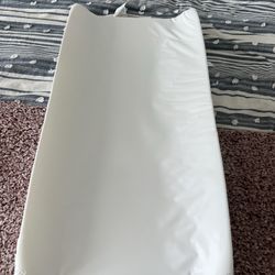 Munchkin Changing Pad