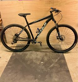 Upgraded Fuji Nevada 1.5 Large 29 mountain bike hydraulic disk brakes