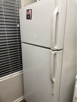 Refrigerator working