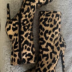Shoe dazzle Cheetah High Heel Booties Size 7.5 US