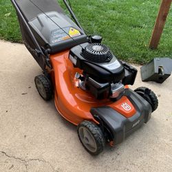 Husqvarna (Honda) Mower