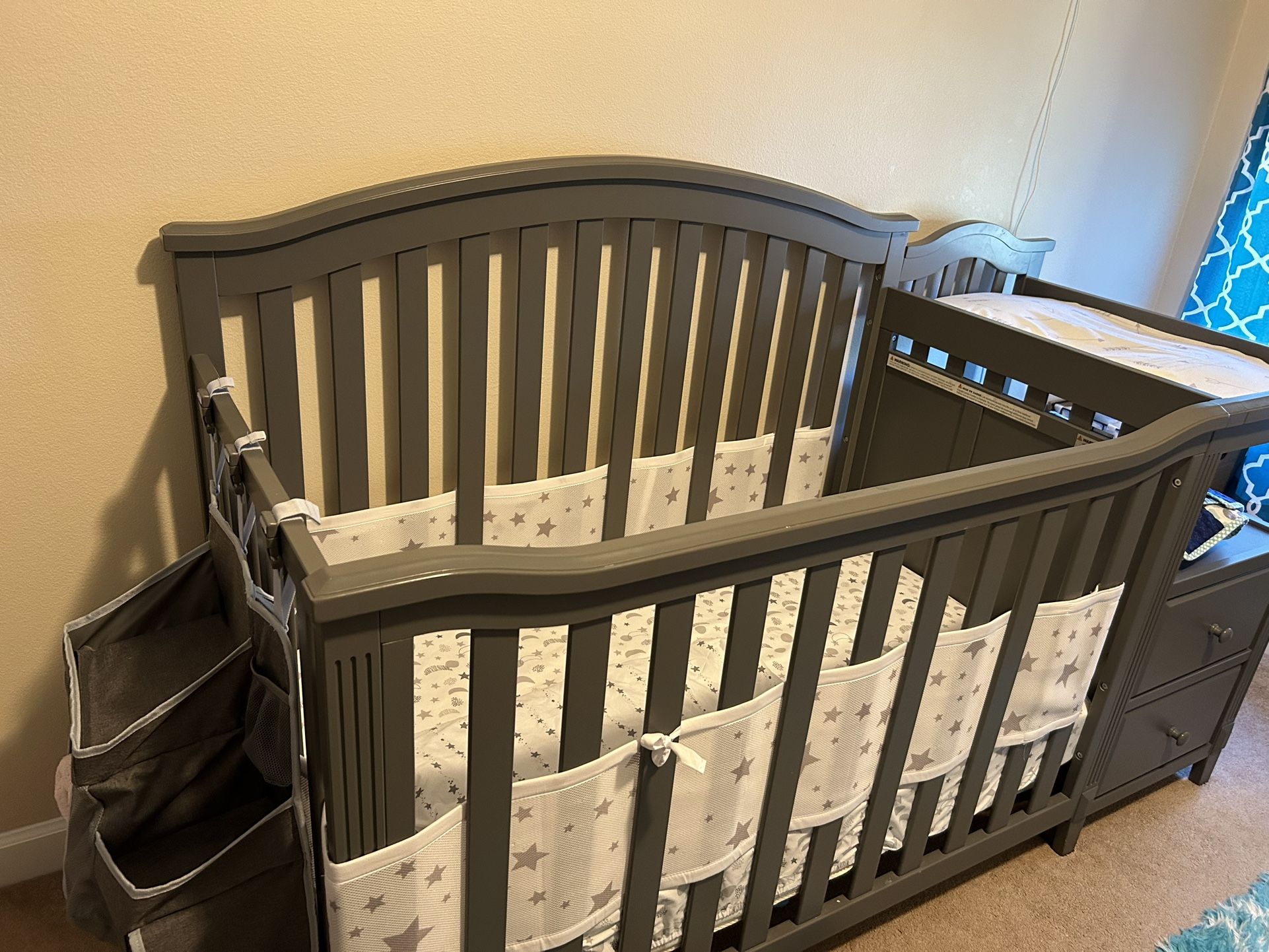 Crib And Changer Combo Plus More! for Sale in Winter Springs, FL OfferUp