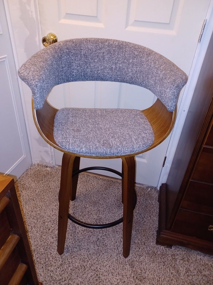 Gray Mid Century Glitzhome Bar Stool.