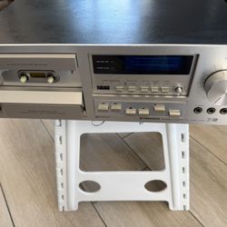Pioneer Cassette Deck CT-F750