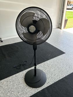 Lasko Rotating Fan 3 speed 16 inch