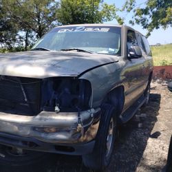 2003 GMC Yukon For Parts