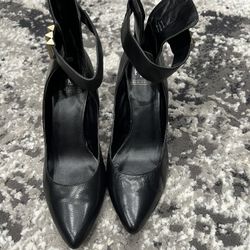 Kelsi Dagger leather woman heels size 9