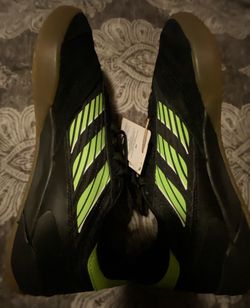 Shoes 9.5 Adidas