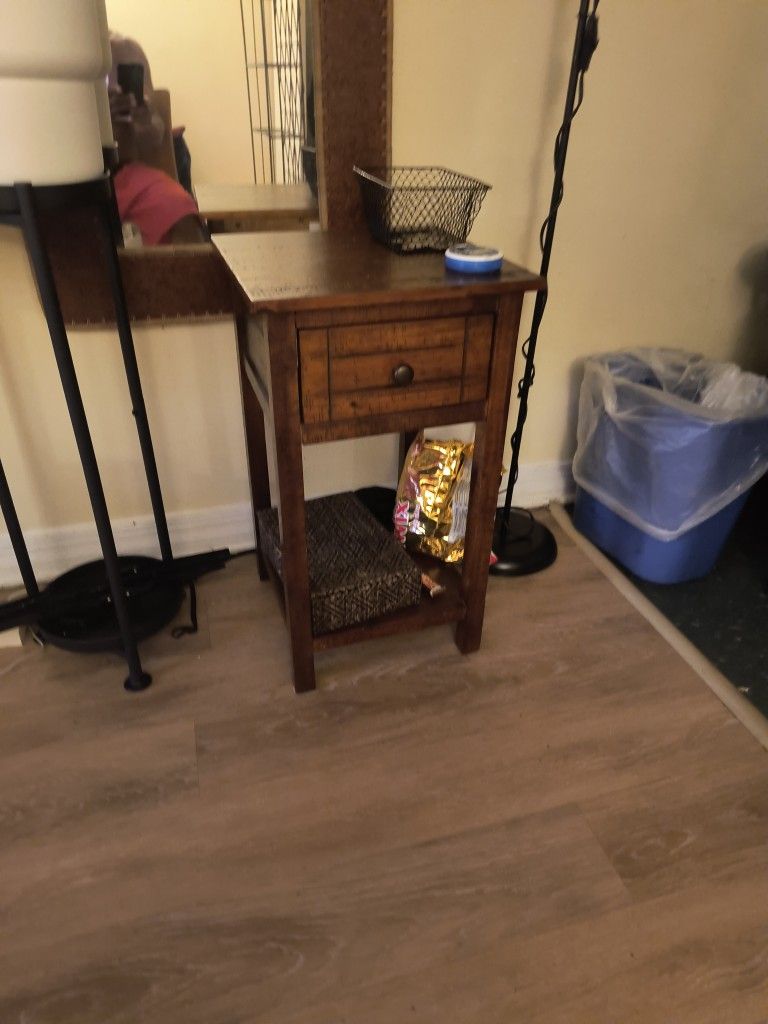 Small Desk Cabinets