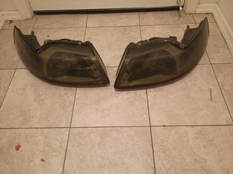 02 Mustang Head Lights Set R&L